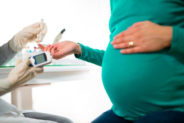 如果你的卵巢早衰，你能用试管婴儿生孩子吗？